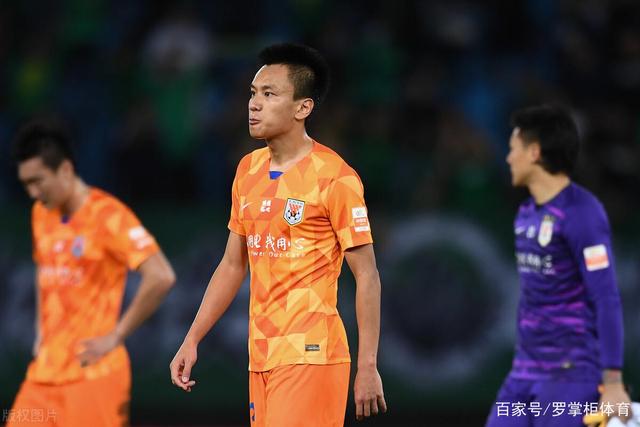 中超综合：“齐鲁德比”青岛爆冷　“升班马”重庆铜梁龙保持不败
