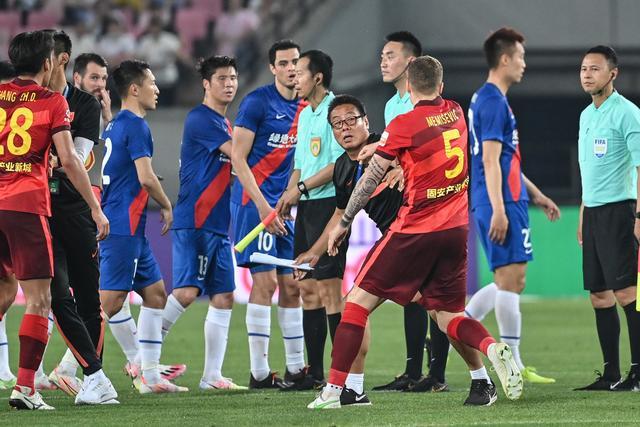 崔康熙直言没退路 解读战术安排 李源一向球迷道歉
