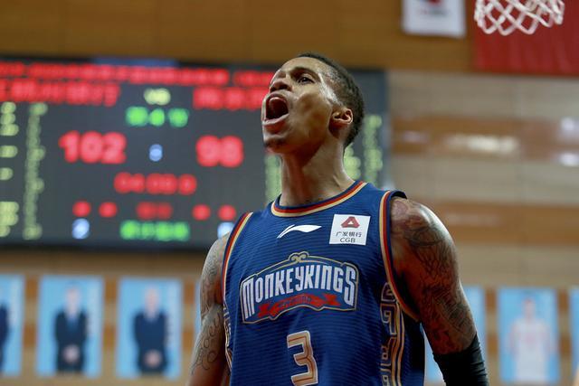 特伦特一年底薪合同加盟雄鹿 上赛季场均14分