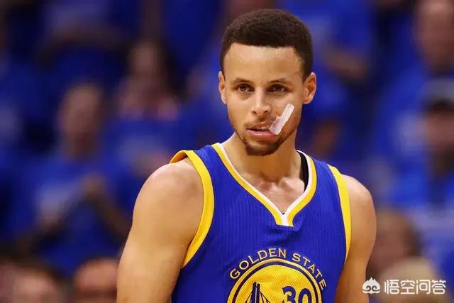 雄鹿大胜雷霆夺得NBA杯冠军 字母三双当选MVP